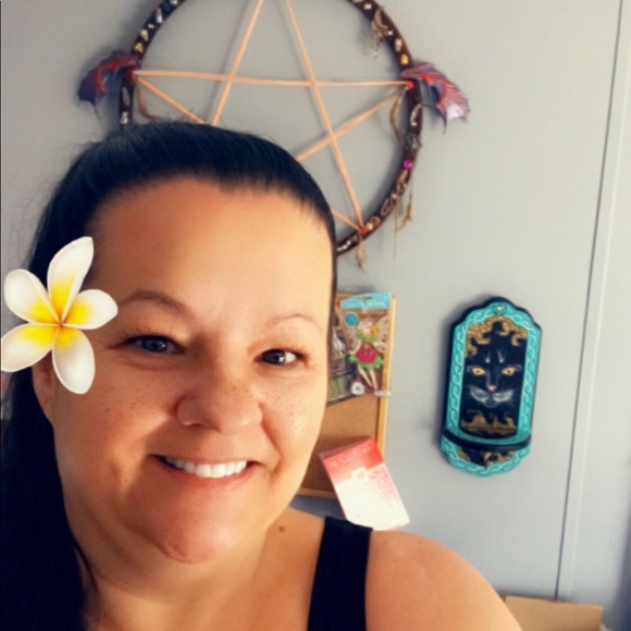 Meet your Posher, Joni - Picture 4 of 4